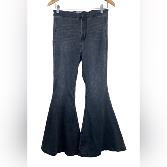 Free People Jeans Just Float On Flare Stretch Jean Black size 29 - Picture 2 of 8